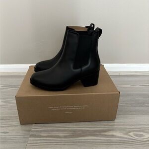 Nisolo Classic Black Leather Boots